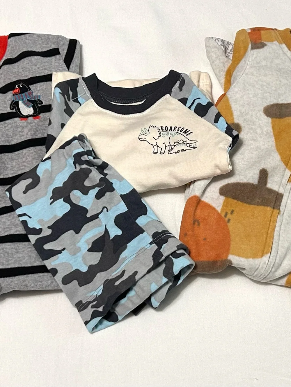 12 month Carter's 3 pieces! Blue Dinosaur Camo, Fleece Penguin and Acorn Sleeper